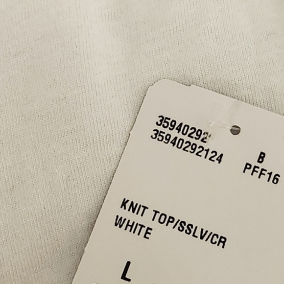 NWT Men's White T-Shirt - Picture 2 of 4